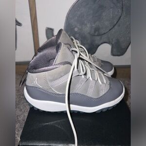 Jordan 11 Retro (TD) Medium Gray
